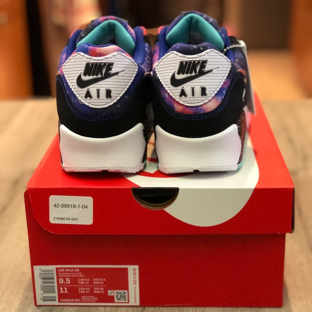 🛑SOLD🛑Air Max 90 CW6018 001 Galaxy - Picture 6 of 16